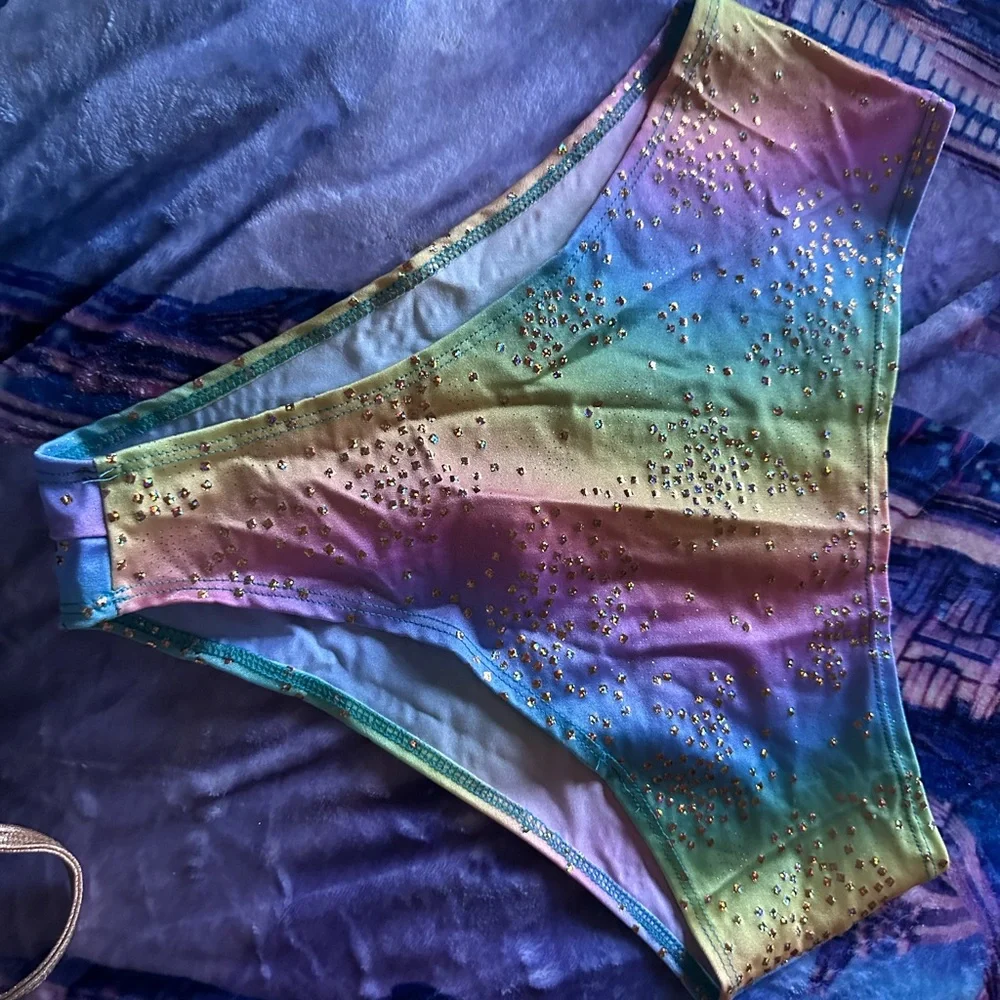 Sexy cute 2 piece outfit - Picture 2 of 5